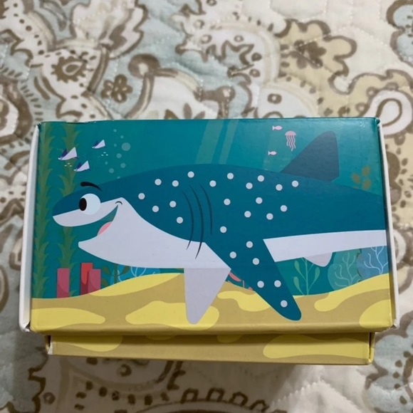 Disney Finding Dory MagicBand - Picture 2 of 6